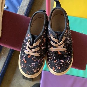 Girls size 9 vans tennis shoes